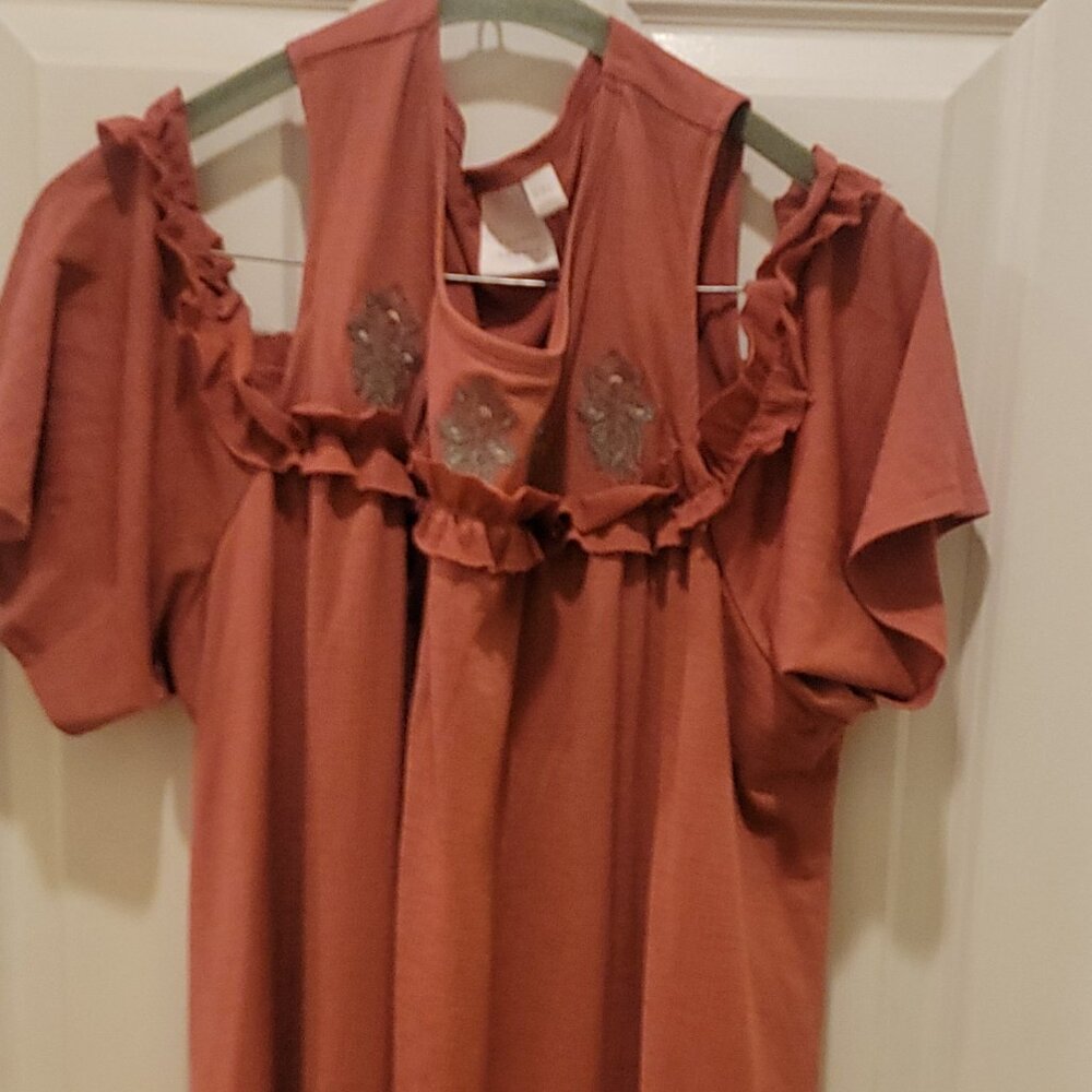Dress - Picture 3 of 3